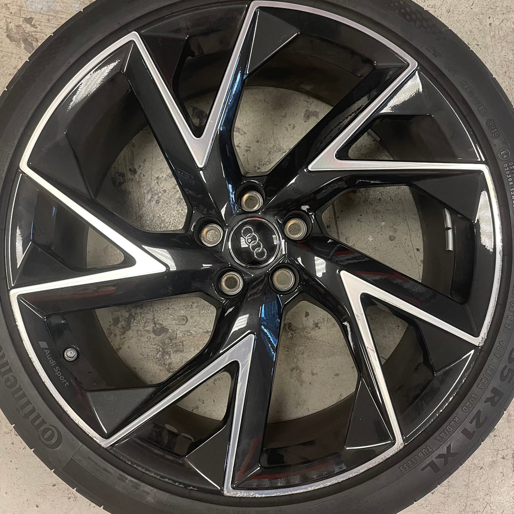 BWA1090 - Audi Sport Black