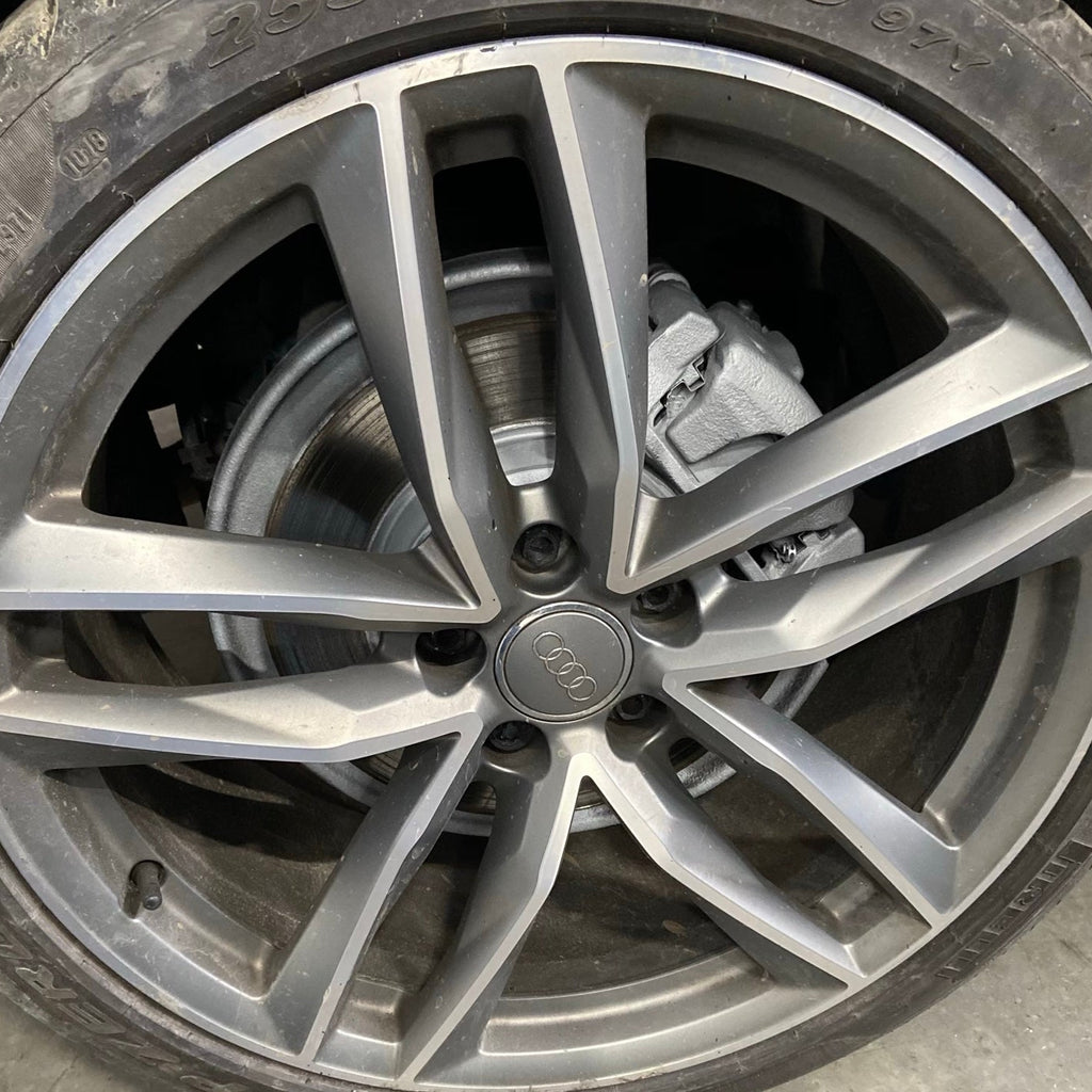 BWA2038 - Audi Grey Silver