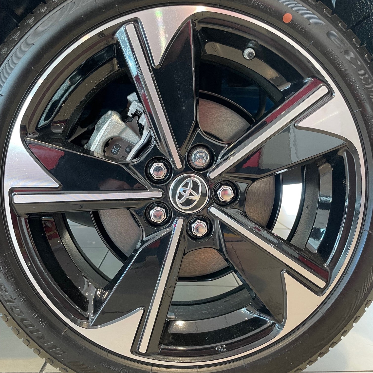 Diamond Cut Gloss Black Base Wheel