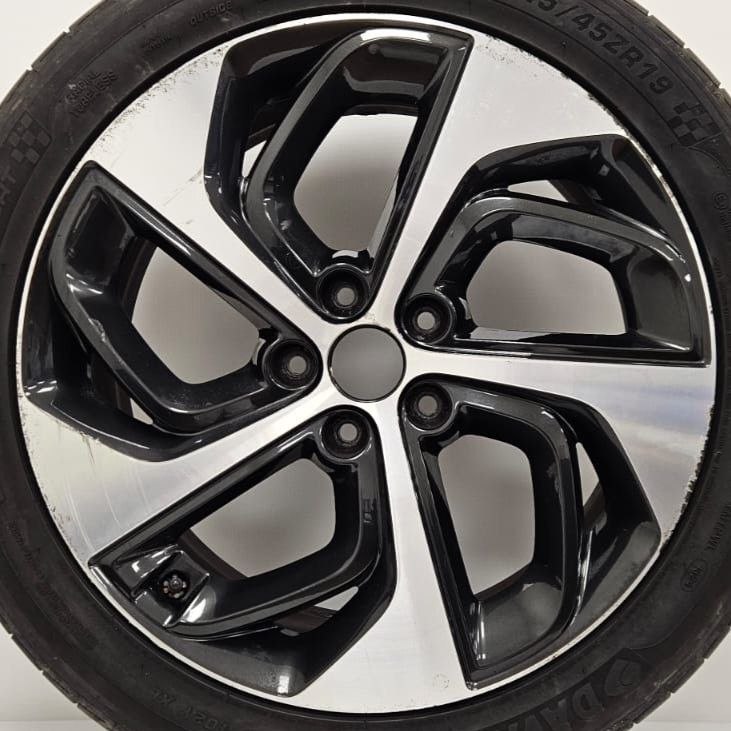 BS1136 - Hyundai Tucsan Dark Grey